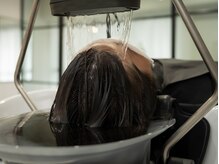 イーエム ヘアー(em hair)の雰囲気（頭浸浴の炭酸のお湯で頭皮と髪をすっきりケア）