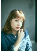 フェミニン・ガーリーな大人可愛いミディアムスタイル