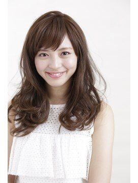 ルクール(Le Coeur) さりげに甘さを加えたほつれ感のあるロングウェーブ