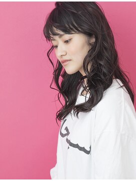 シャンプー 本店(SHAMPOO) ワイドバングが新鮮なラフミディ