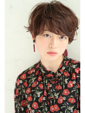 シェール(cher) ふんわり個性派ショート【中前】