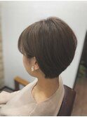 ショートボブ/ニュアンスカラー/センターパート/ブルージュ