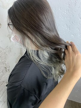 プライズ アイリス 池袋東口店(prize Iris) インナーカラー、イルミナカラー20代30代40代