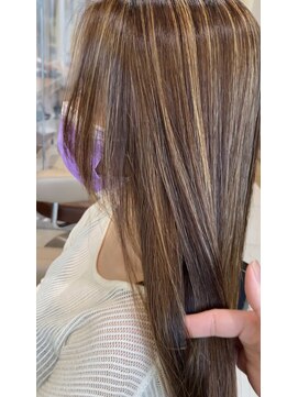 アッシュ 元住吉店(Ash) ハイライト毛に縮毛矯正