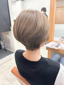 ユッカ エルア 武庫之荘南口(YUCCA elua) エルア角床大人かわいいショートボブ