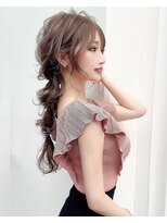 アイユー(ii+U)&nbsp;編みおろしアレンジ　上品　華やか　二次会