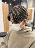ハイライトセンターパートメッシュダブルカラーツーブロック