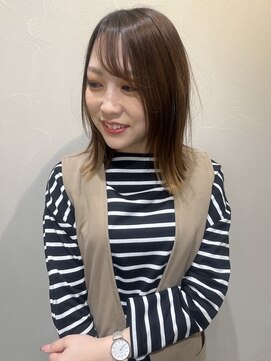 エテレ(etele) etele 奥村梨央が叶える"透明感ハイライト×ボーダーカットソー"