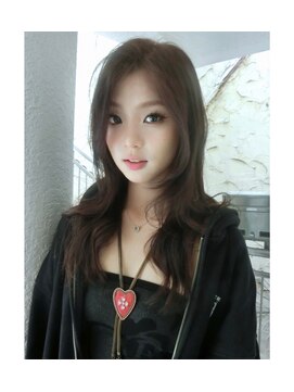 ノラ シブヤ(NORA) ハッシュカット・シャギーレイヤー前髪なしレイヤーハイレイヤー