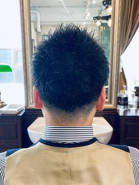 グレイスフルバーバーロンドン 大宮店(Graceful Barber London) 【30代 男性】ロンドンスパイキーツーブロ（大宮/バーバー）