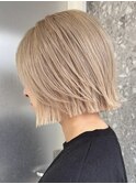 渋谷ブリーチカラータッセルボブ切りっぱなしボブベージュカラー