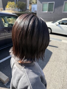 クネア(kunea) ナチュラルブラウン/切りっぱなしボブ