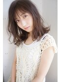 学生限定 ミディアムのパーマは「コテじゃ巻けない」