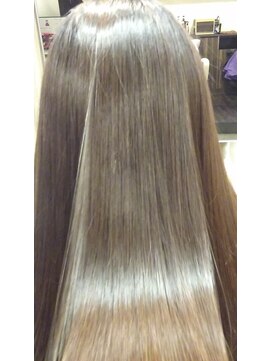 アロハ ヘアデザイナーズ(Aloha HAIRDESIGNERS) 縮毛矯正してサラサラに！