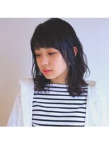 ツイギー 宮西店(TWiGGY) ミディアムヘアの横波について