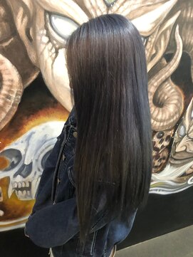 ゾーマ(ZOUMA) ダークグレー 透明感 アッシュ