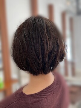 ロイ(ROI) 【勝又 スタイル】ショートボブ×深みのあるマット系のカラー