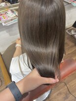 ヘアメイク アンフィ(amphi)&nbsp;グレージュ系カラー