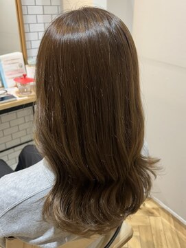 ノエル(noele) 透明感アッシュベージュ