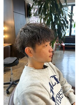 ビハインドザカーテン(BEHIND THE CURTAIN) 【セットが簡単】シャドウパーマ×マッシュベース