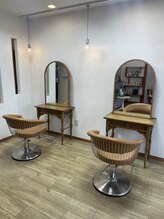 ヘアーメイク エクリュ(hairmake ecru)