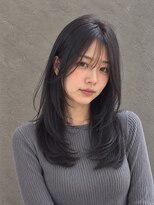 ラベルムバイエーケー(La Belleme by AK)&nbsp;20代30代ブルーブラック×ハッシュカット