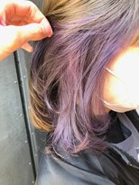 ビヨンドイー(beyond E)&nbsp;ホワイトラベンダー×インナーカラーウルフミディアム