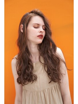 ヘアーアンドメイクアップ ケー インターナショナル 神楽坂(Ke' International) ゆるふわウェーブ　ダブルカラー　ロングヘア