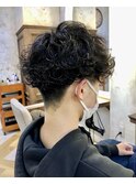 〈キシタクヘアー〉動きまくる刈り上げマッシュ