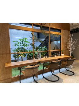 美容感度の高いおしゃれな女性スタイリスト多数在籍▽女性目線のご提案でニュアンスもきっちり汲み取ります