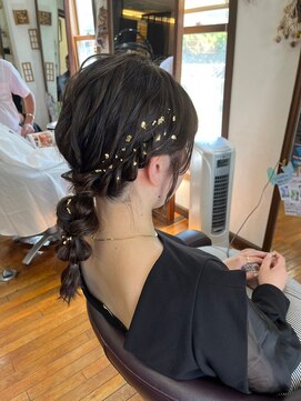 美容室 メザミー MESAMIES セミロングスタイルまとめておしゃれに