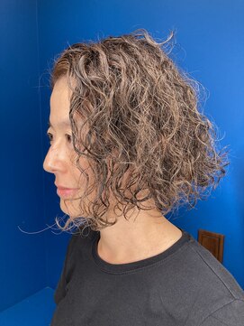 ムーンアディション(MOON ADDITION) くせ毛を生かすスタイル