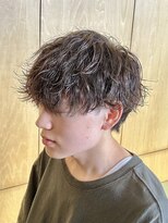 ニアウ 伊勢崎連取店(Niau)&nbsp;波巻きスパイラルパーマツイストスパイラルパーマシャドウパーマ