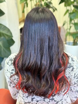 ボンビィヴァン(bon-vivant) 大分/府内町/イヤリングシールエクステ/レッド