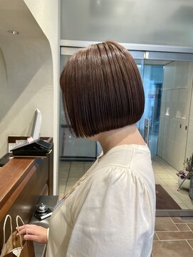 エルサフィロ ヨドヤバシ(el zafiro yodoyabashi) ぱつっとボブ　ラベンダーピンクベージュ