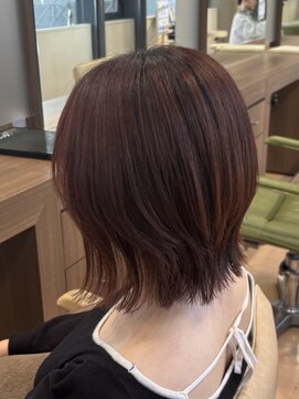 アウラ(AURA) レイヤーボブ/おしゃれ女子ウルフヘア／顔周りレイヤー/ブリーチ