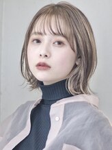 韓国風レイヤーで小顔＆透明感UP。動きのある束感で魅力が際立つヘアに仕上げます。軽さと立体感をプラス！