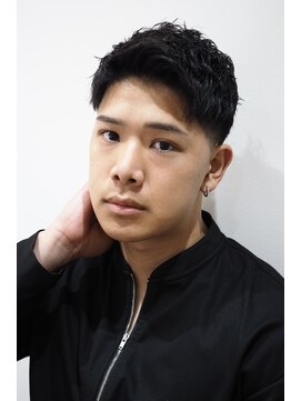 ヨシザワインク プレミアム 横浜 桜木町店(YOSHIZAWA Inc. PREMIUM) 黒髪短髪30代40代爽やか束感ツーブロック刈り上げ