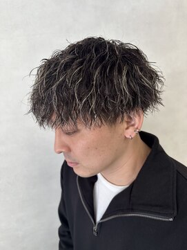 アース 新越谷店(HAIR&MAKE EARTH) ツイストスパイラル×ハイライト