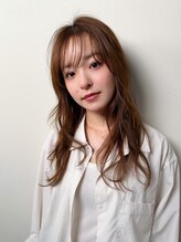 ロッカ(LOCCA) 骨格ナチュラルタイプの方に似合うナチュラルロングヘア