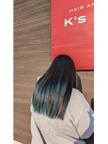 ケイズプラスカラン(HAIR AND MAKEUP K's PLUS calin) ターコイズブルー