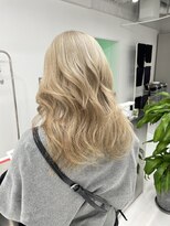 ギア(GEAR.)&nbsp;【三宮ブリーチカラー】ホワイトベージュ×レイヤーカット