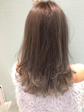 ロビー(LOBBY) 『LOBBY』三浦 グラデーション×透明感ハイベージュ3Dカラー