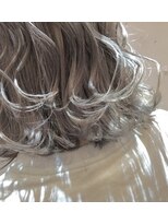 ハロ 蕨(HALO)&nbsp;ホワイトグレー