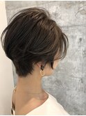 【bello 】カーキベージュのくびれショート
