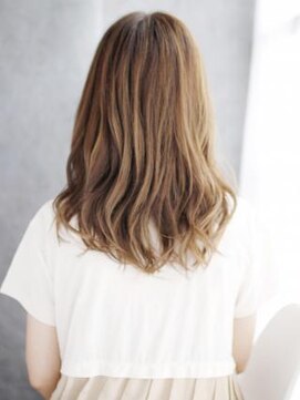 ナル 白山神社参道通り店(nalu) 透け感バングのセミウエットミックスカール