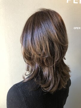 ペネロープ(Penelope) ［新宿］ウルフレイヤー/グレージュ　担当　夕島