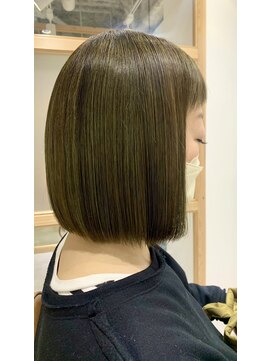 ムク(MUK) 切りっぱなしボブ