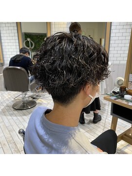 リンダバイネオリーブ 白楽店(Linda by neolive) ツイストスパイラル×センターパート・ニュアンスパーマ