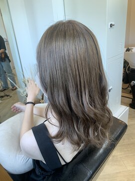 エンリー(ENlee) 【白鳥未来】ロング×ダークグレージュ